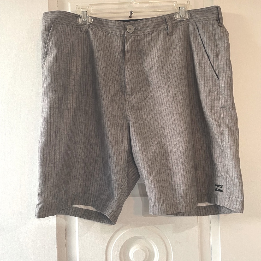 Billabong Mens Size 38 Shorts